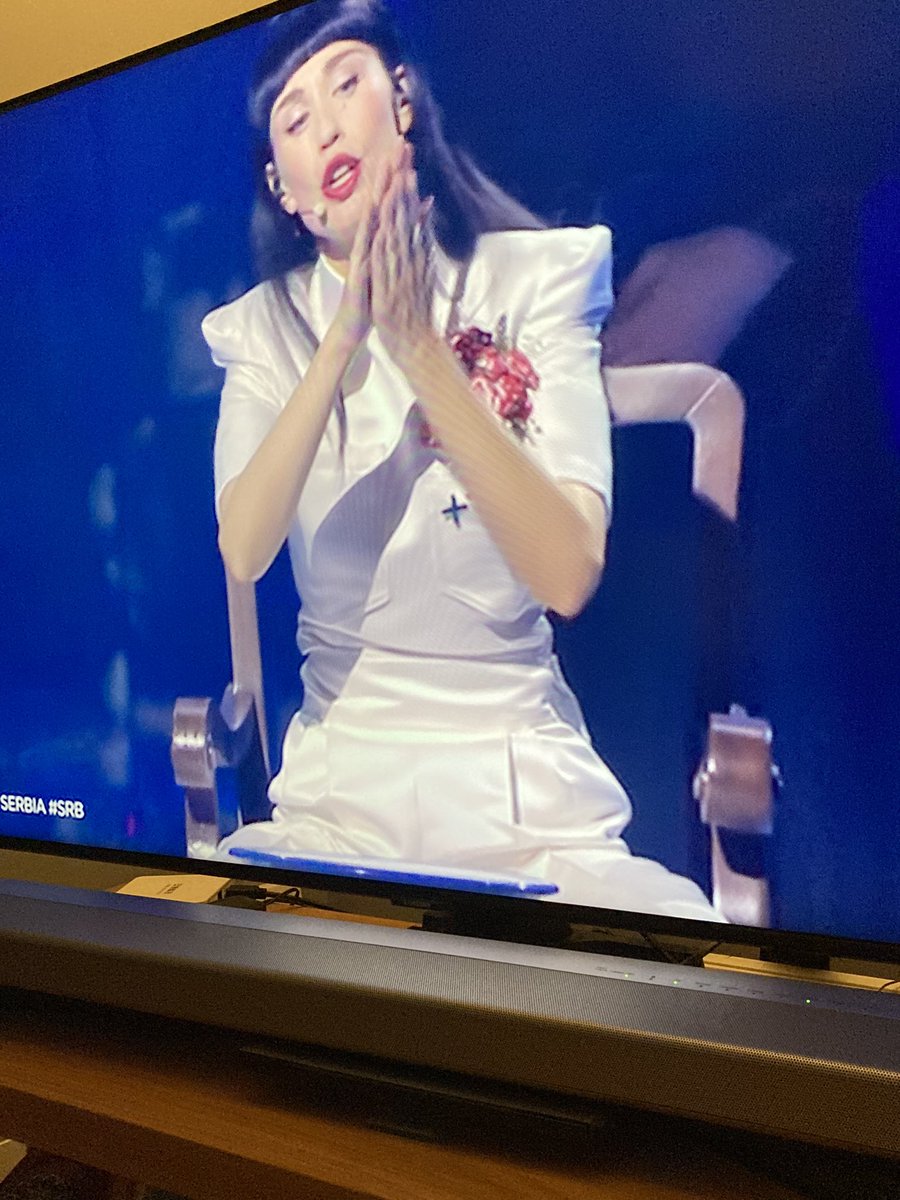 An alternative to singing happy birthday when washing your hands 🙃 #Eurovision