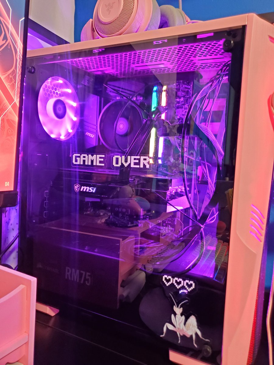 chelseywebb3's tweet image. Gave the ol' girl a deep clean today, so of course I want to show it off 😙🤌🏻💗💗

#pinkpc