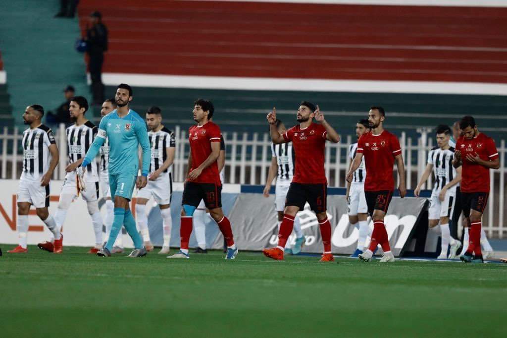 Alcoach15's tweet photo. نــــســـ 🦅 ــــر الأهــــلــــــي يواصل التحليق ويصعد لنهائي دوري أبطال إفـــــريـــــقـــــا
لا احد يستطيع ايقاف الاهلي 🦅🦅🦅💪 https://t.co/SRGn48NT8c