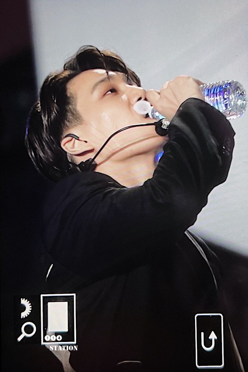 STATION114_KAI's tweet photo. 220514 KPOP FLEX

#KAI #카이 #엑소카이 #EXOKAI #김종인 https://t.co/BjWIJqjzmC