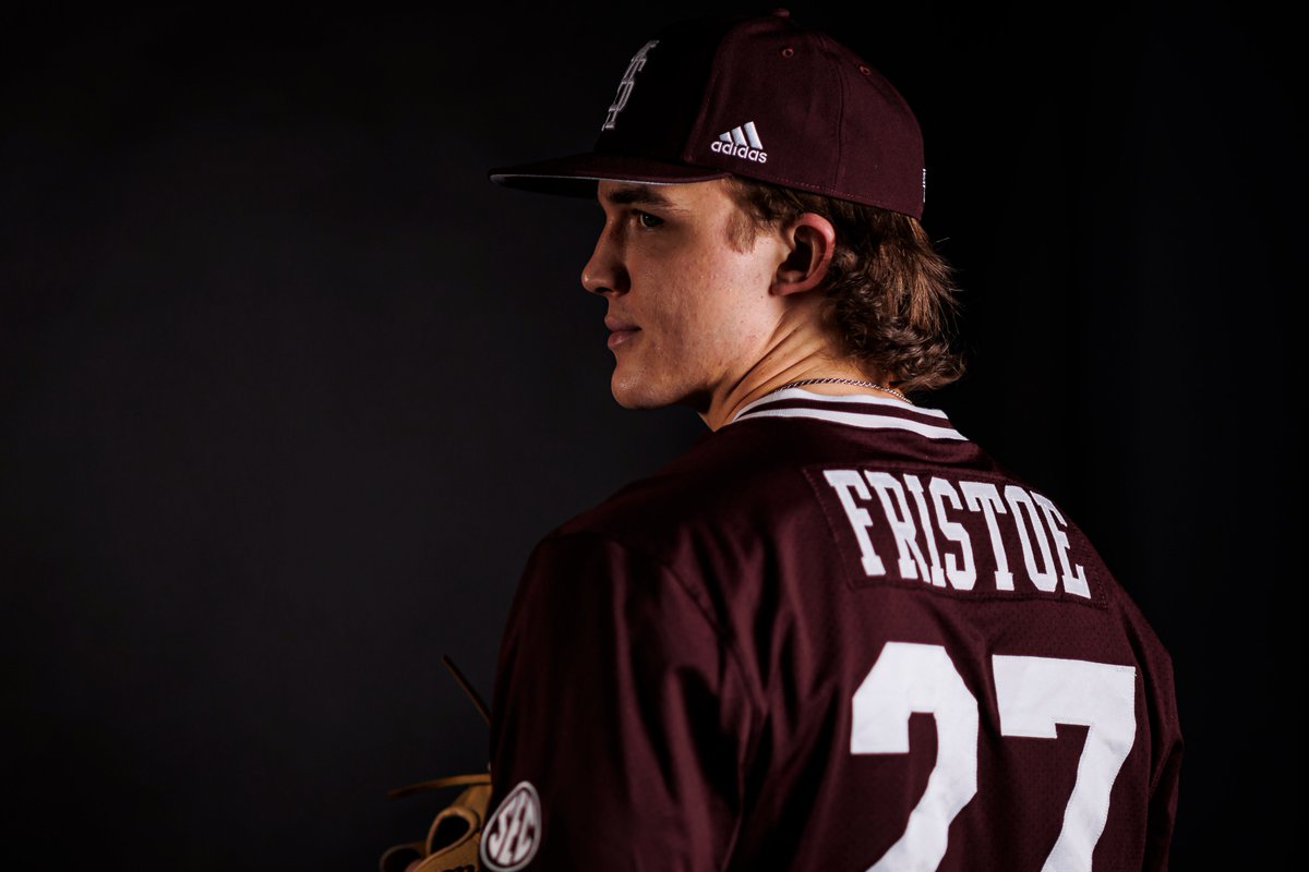 HailStateBB's tweet photo. Now pitching for the Dawgs: @jacksonfristoe6 

M7: Mississippi State 5, #10 Texas A&amp;M 4 https://t.co/ldPV5uSEXS