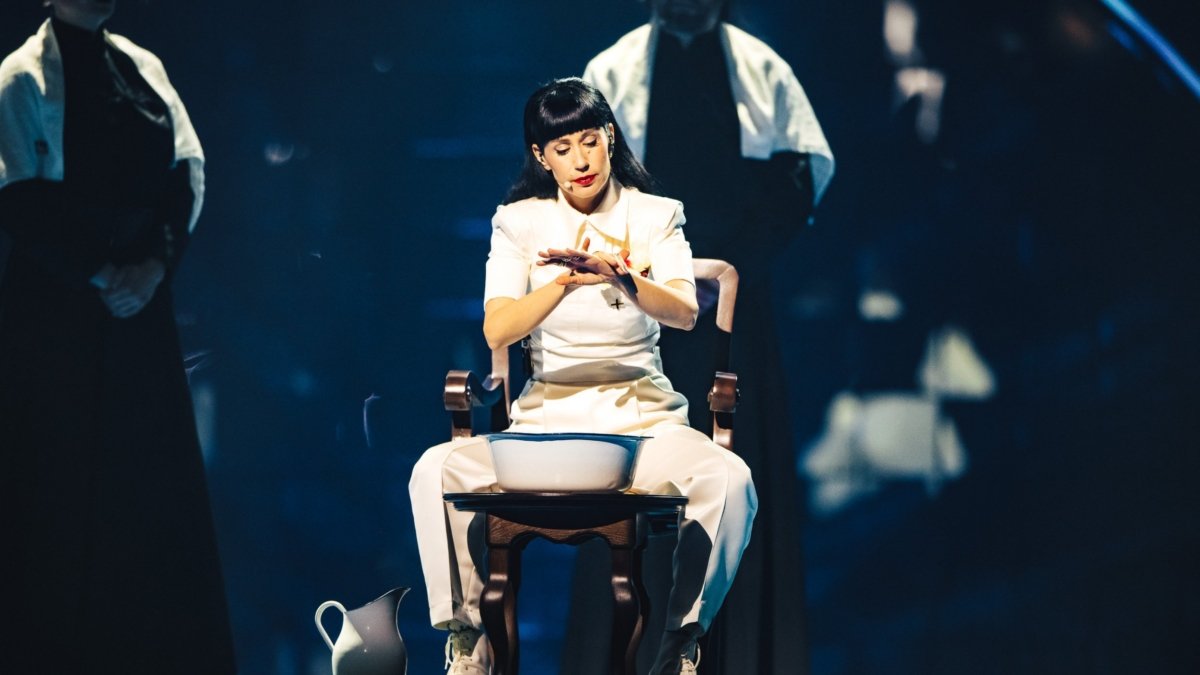 Shakespeare’s Globe (@the_globe) on Twitter photo Getting Lady Macbeth vibes from Serbia #Eurovision Getting Lady Macbeth vibes from Serbia #Eurovision