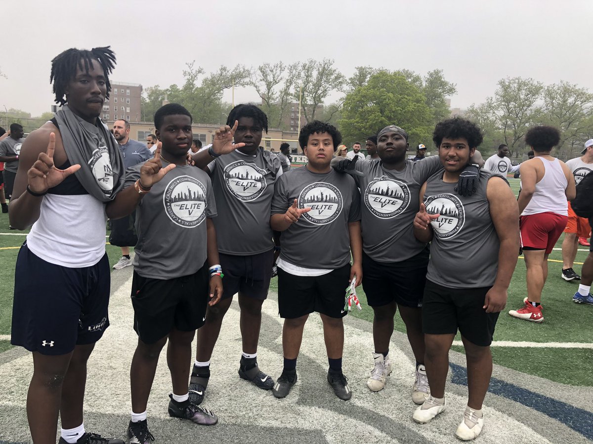 oc_lincoln's tweet photo. Extremely proud of our boys today. They competed hard and got better today @EliteVShowcase @iamfutureja_ @NahseemD @Steve_ramirez09 @7_Alexdoesit @ChristianPilg15 @71problemzzz @MBorhiCbWr21 @CTB_kai11 @JuniorMulla23 https://t.co/JaFs9ckdGU