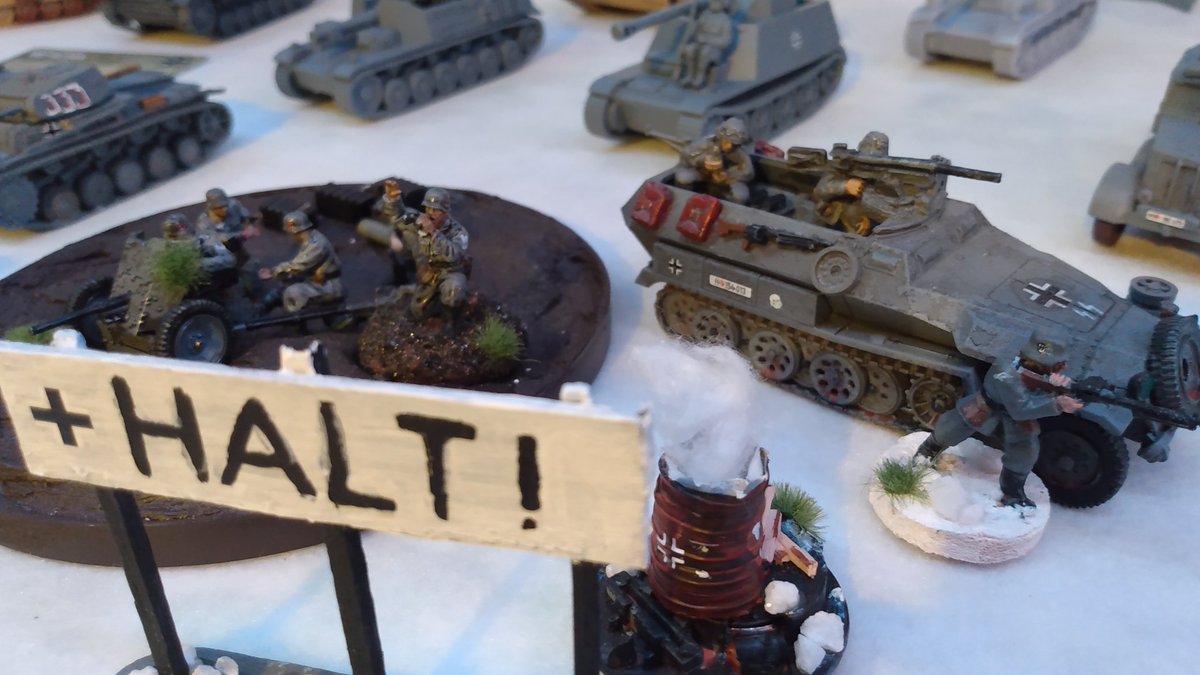 MiniMiliChannel's tweet photo. Hanomag Sdkfz 251/10 Pak 36 #3rd #SS #Totenkopf #German #Axis #WW2 #BoltAction @WarlordGames #Halt #28mm #156Scale https://t.co/fsSvFJkWty