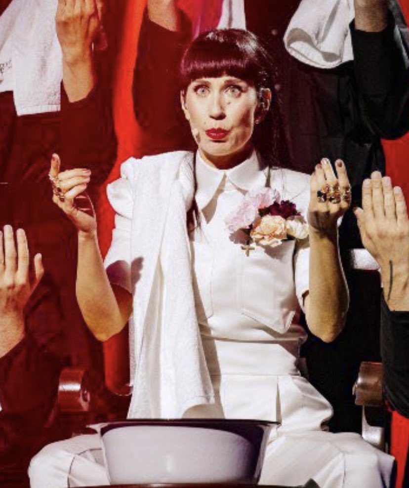 TirodeGraciah's tweet photo. Pilar Rubio después de tener el decimoctavo hijo con Sergio Ramos.
  #Eurovision https://t.co/YwEPBtDEXF