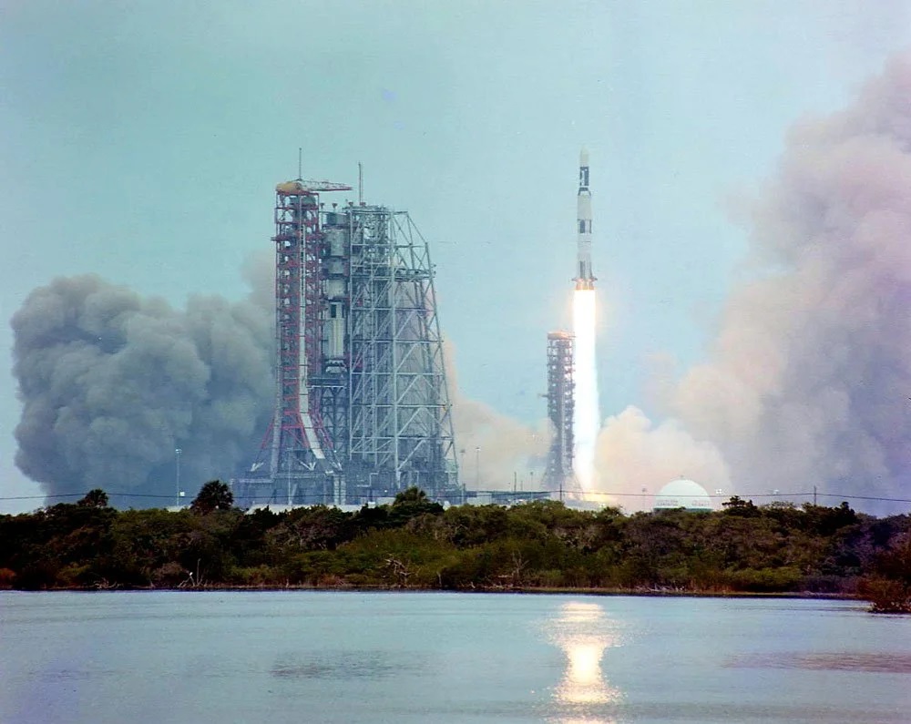 NASASpaceflight's tweet photo. SA-513, the last Saturn V, launched Skylab 1 on May 14, 1973.  

Liftoff from KSC 39A took place as SA-206/Skylab 2 stood by on KSC 39B with its "Milkstool", counting down for its planned May 15 liftoff with astronauts Conrad, Kerwin, and Weitz.

#SaturnSaturday https://t.co/wBJ4PpnOjf