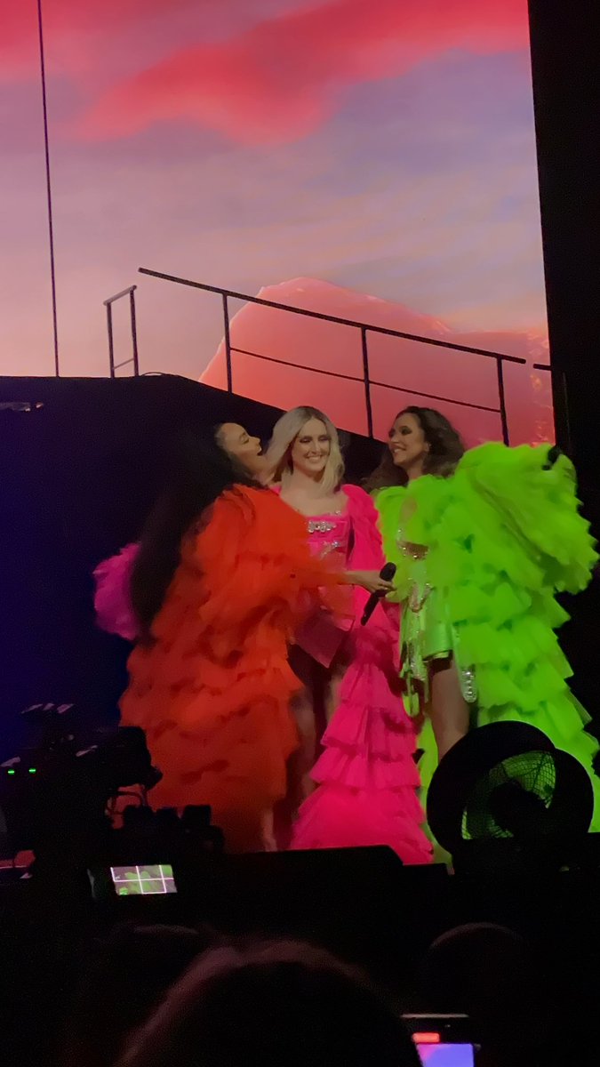 perrielelight's tweet photo. “little mix isn’t going anywhere” - leigh anne pinnock, 14th may, 2022 https://t.co/YtlBvloE2w