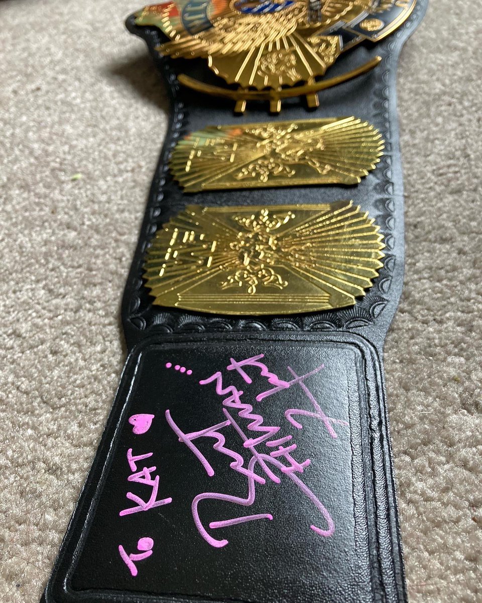 MissSandyRavage's tweet photo. Finally done chasing Bret Hart for an autograph. Jesus fuck, three attempts! I took this thing to New York in April of 2019, drove to Calgary in November of 2019 in the middle of Canadian winter, and in the end…? He came to my hometown. https://t.co/OCUkekhSCG