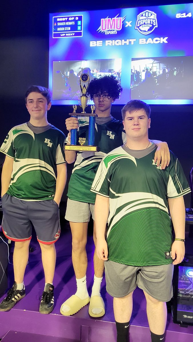 HneSports's tweet photo. HN WINS NORTHEAST OHIO ROCKET LEAGUE!! @HNGreenwave @esports_ohio @Esports_CSU @NamerAthletics https://t.co/e5kJcu2B0j