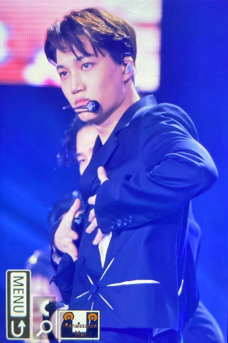 RenaissanceM114's tweet photo. 220514 Kpop Flex in Germany 

행복한 5월🥰멋있는 카이🤩

#카이 #KAI #カイ #金钟仁 
#엑소카이 @weareoneEXO https://t.co/dD2xvnmpGp
