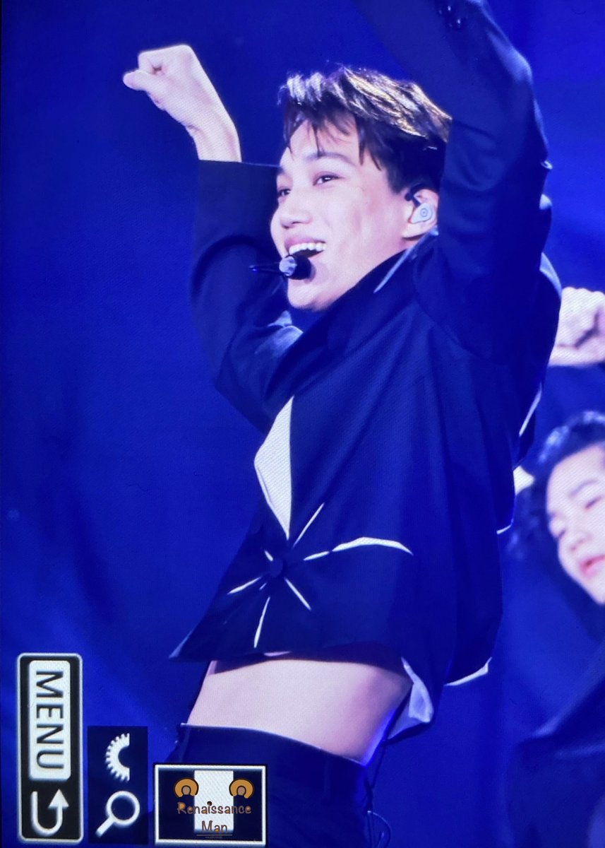 RenaissanceM114's tweet photo. 220514 Kpop Flex in Germany 

행복한 5월🥰멋있는 카이🤩

#카이 #KAI #カイ #金钟仁 
#엑소카이 @weareoneEXO https://t.co/dD2xvnmpGp
