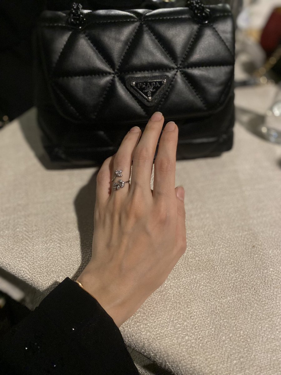 sh_055q's tweet photo. @_mhuy 💍♥️♥️♥️♥️🥺 https://t.co/9J3WLTReOS