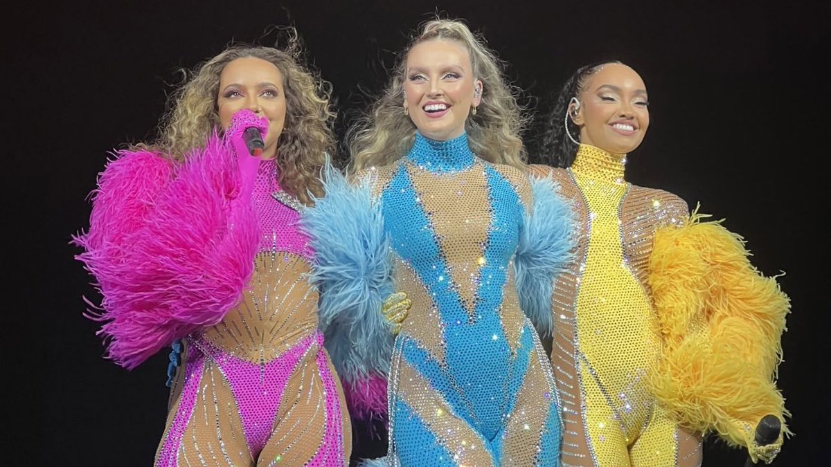 perriesposts's tweet photo. words are never enough in moments like this. you’ve filled our lives with so much love and music none of us will never forget. you’ve been through a lot but I’m happy you always had each other. you deserve this break even if it hurts and we’ll be waiting for u #LittleMixLastShow https://t.co/iTNIjUmPgP