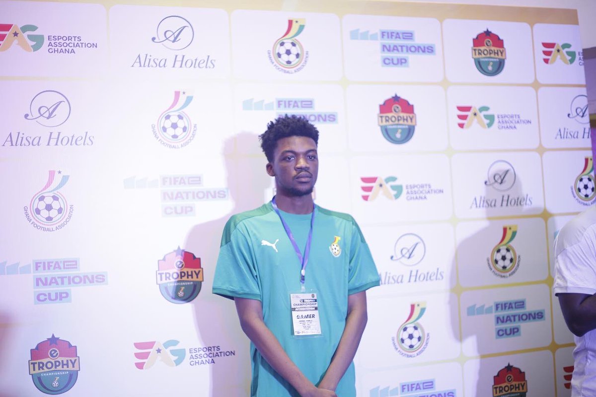 ESportsANews's tweet photo. Ghana eTrophy Champion.
Prince Jonas #esports #Ghana #gamer #etrophy https://t.co/6Jpyn2XSQJ