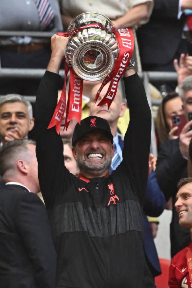 TheTeamOfJocks's tweet photo. My god , how much do we owe to the Klopp family . 

Together they have brought so much happiness to @LFC fans all over the world . 

Thank you Jurgen &amp; Ulla . . . ❤️❤️❤️ https://t.co/FfjuTJKBy9