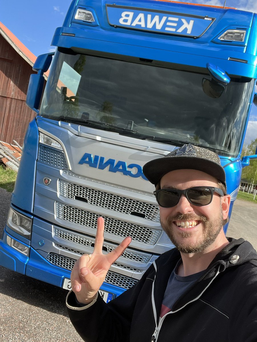 eriknygren's tweet photo. C och CE-kort vore najs asså! Ratta sådana här vrålåk :) https://t.co/tbPhnl3A92