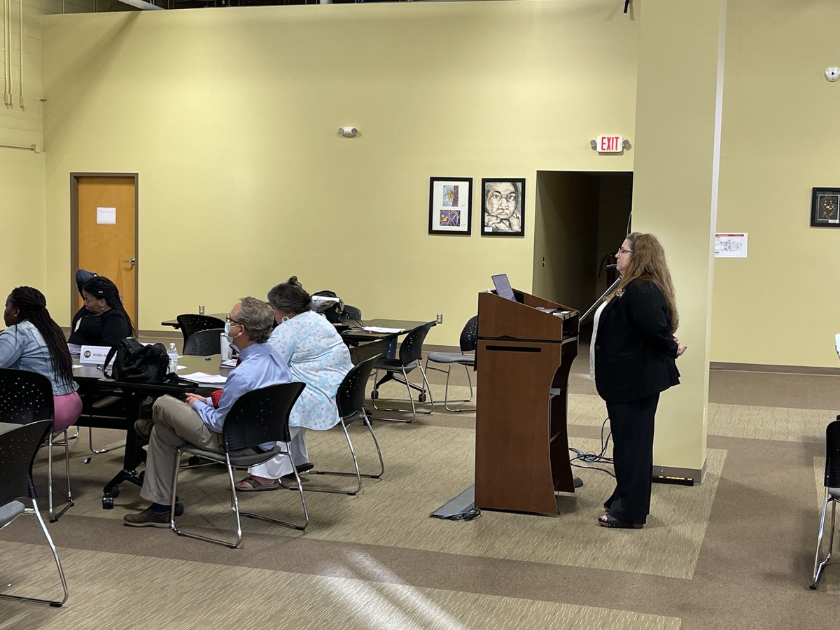 BibbHCCA's tweet photo. So proud of our very own Paige Welch who presented her VIP Leaders Academy's Priority Project on the impact of Personalized Learning at Hutchings CCA. We have a wonderful future leader coming our way!! #HCCAFutureLeader #VIProud https://t.co/62S55FqrBu