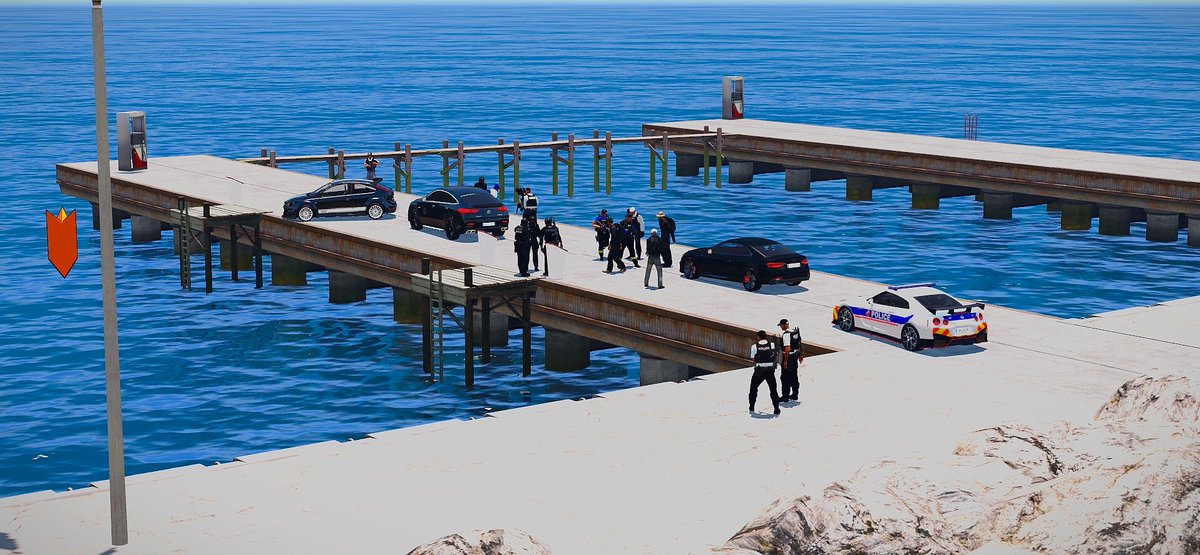 PN_A4L's tweet photo. Interpellation de deux individus à la suite d’un refus d’obtempérer qui a fini à l’eau. Malheureusement lors de l’intervention un effectif de police a été blessé. 

Il reste 1 heures et 20 minutes, on y est presque 💪. #PN #24H @ArmaForLife https://t.co/3QbsbuSuU7