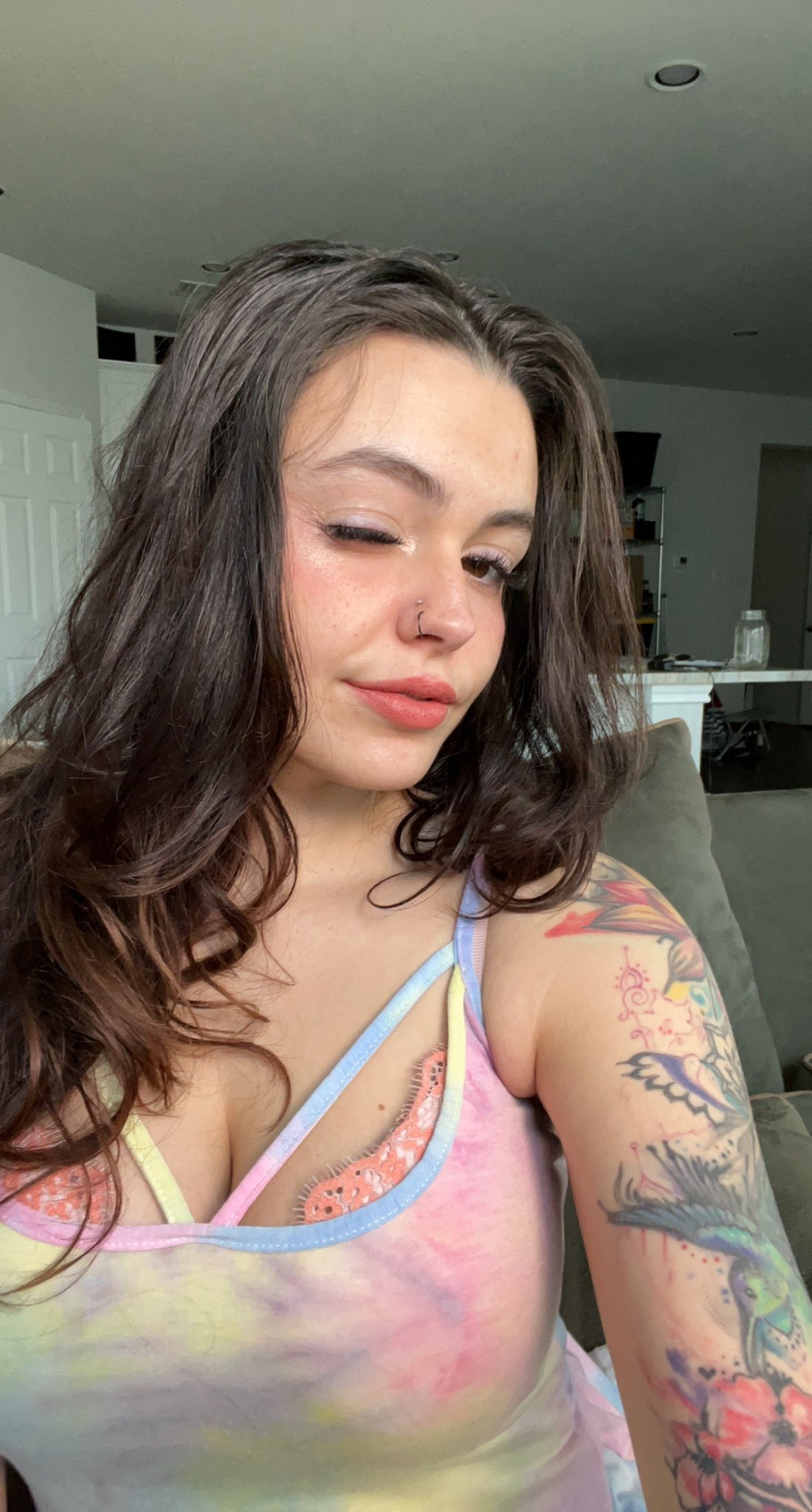 Mercy🌸 on Twitter "HI IM LIVE RN. DOING UNBAN REQUESTS TODAY