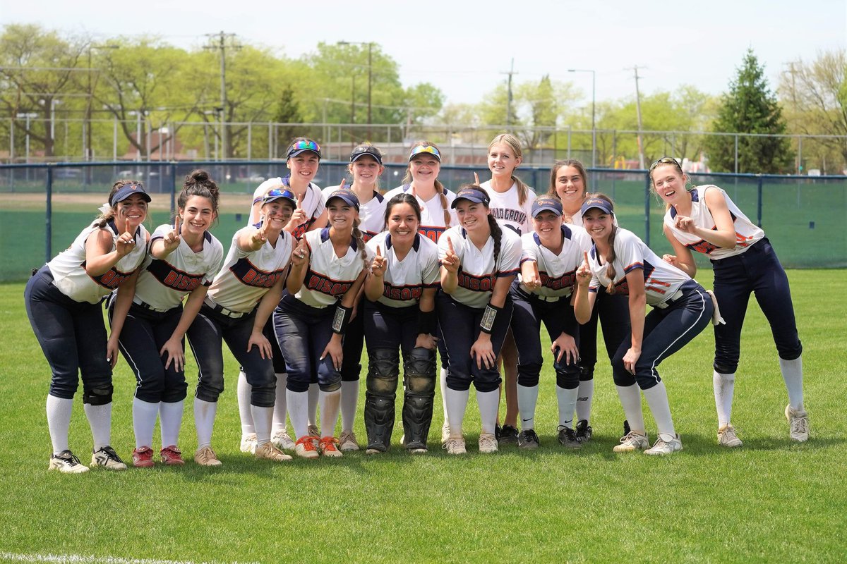 BGBisonSoftball tweet media