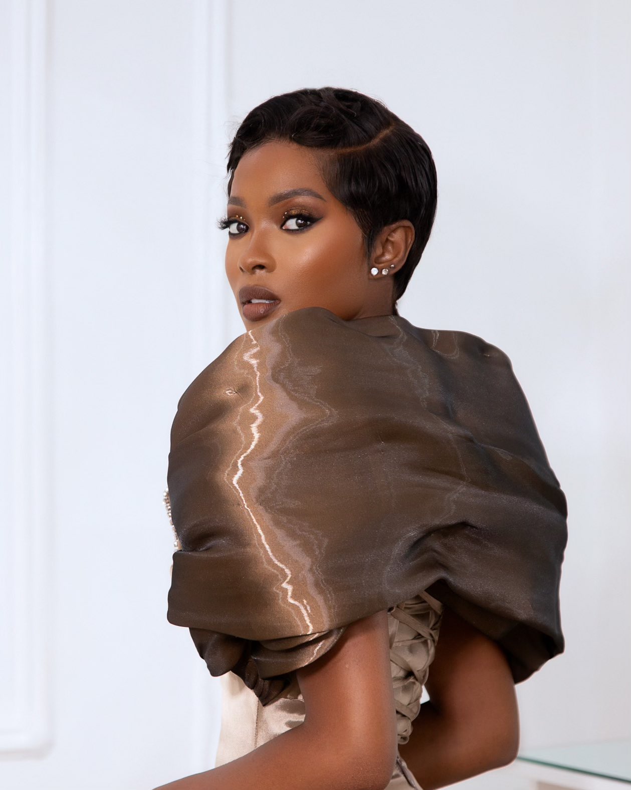 These are the best beauty looks at the Africa Magic Viewers’ Choice Awards looks worn by Nollywood celebrities. Here are the best makeup looks at The Africa Magic Viewers’ Choice Awards 2022,. Best Africa Magic Viewers’ Choice Awards 2022 Africa Magic Viewers’ Choice Awards 2022 outfits full list, worst Africa Magic Viewers’ Choice Awards 2022, Africa Magic Viewers’ Choice Awards 2022 red carpet. amvca meaning, amvca 2022 nominations, amvca 2022 dates, amvca 2022 nominees list, amvca 2022 nominees and winners, amvca 2022 date and time, amvca best dressed 2022, amvca 2022 winners list, amvca 2022 best dressed male, amvca 2022 venue.