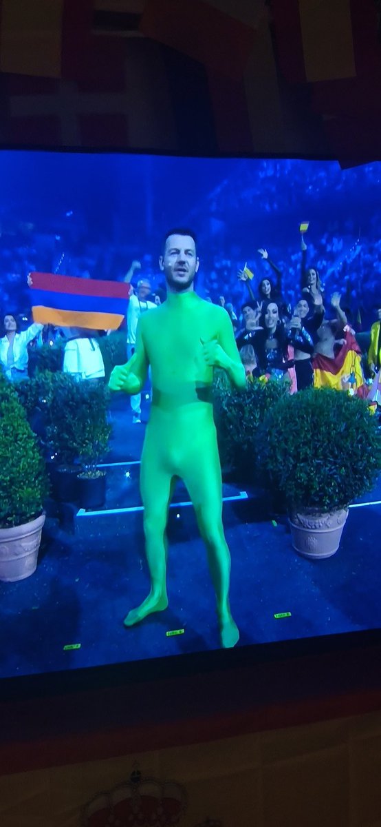 Dame tu cosita ah ah
Dame tu cosita ah ah
Dame tu cosita ah ah
Dame tu cosita ay ay

#Eurovision
