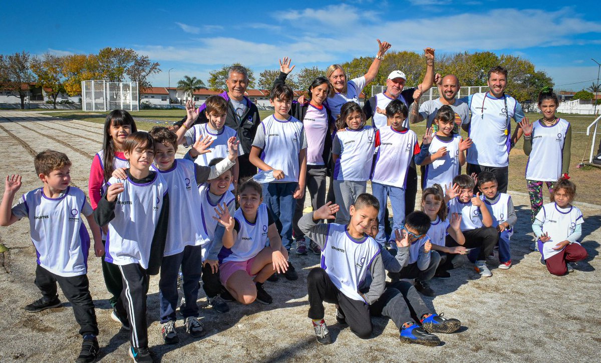 LucasTundisOK's tweet photo. "14 DE MAYO DIA MUNDIAL DEL ATLETISMO 🏃‍♂️🏃‍♀️"

En nuestra querida ciudad de Quilmes estamos trabajando planificadamente y a conciencia  para formar futuros atletas y personas de bien ❤
 
Gestión @mayrasmendoza💙#DeportesQuilmes https://t.co/U52gNmDafv