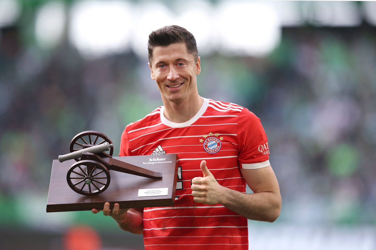 @FabrizioRomano's photo on Lewandowski