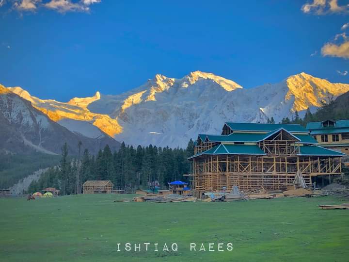 explorediamer's tweet photo. Fairy meadows and Nanga Parbat 2nd Peak in Pakistan
📍Diamer GB ❤️

📷 Ishtaiq Raees
#explorediamer #gilgitbaltistan
#chilas #diamer #Gb #exploreTheUnexplored
@Hafiz_Qureshii
@Rohshan_Din @Babusar_top @GB_Tourism_ @GilitBaltistan @Gilgittheheaven https://t.co/rIEz6393ti