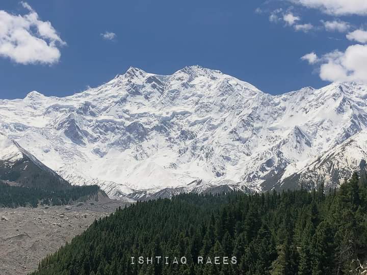 explorediamer's tweet photo. Fairy meadows and Nanga Parbat 2nd Peak in Pakistan
📍Diamer GB ❤️

📷 Ishtaiq Raees
#explorediamer #gilgitbaltistan
#chilas #diamer #Gb #exploreTheUnexplored
@Hafiz_Qureshii
@Rohshan_Din @Babusar_top @GB_Tourism_ @GilitBaltistan @Gilgittheheaven https://t.co/rIEz6393ti