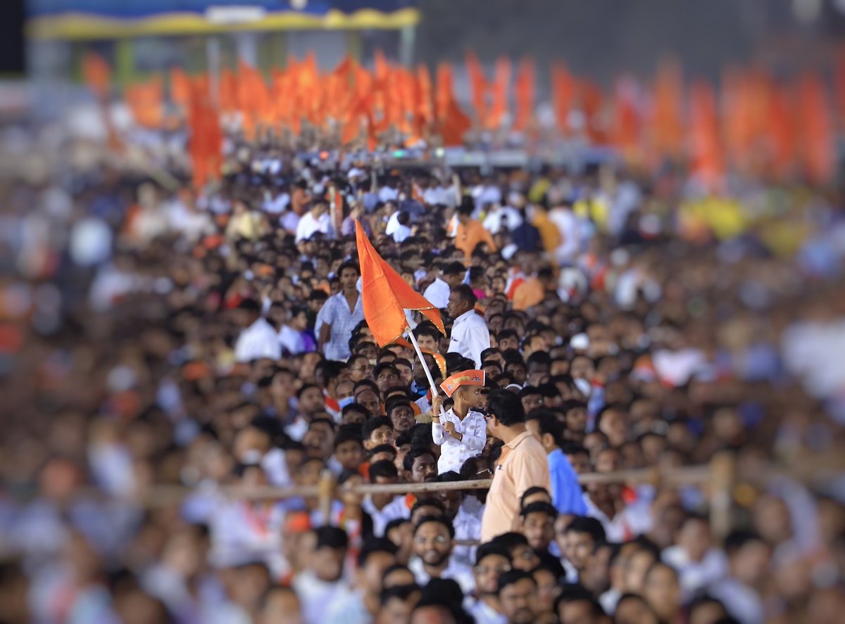 AUThackeray tweet picture