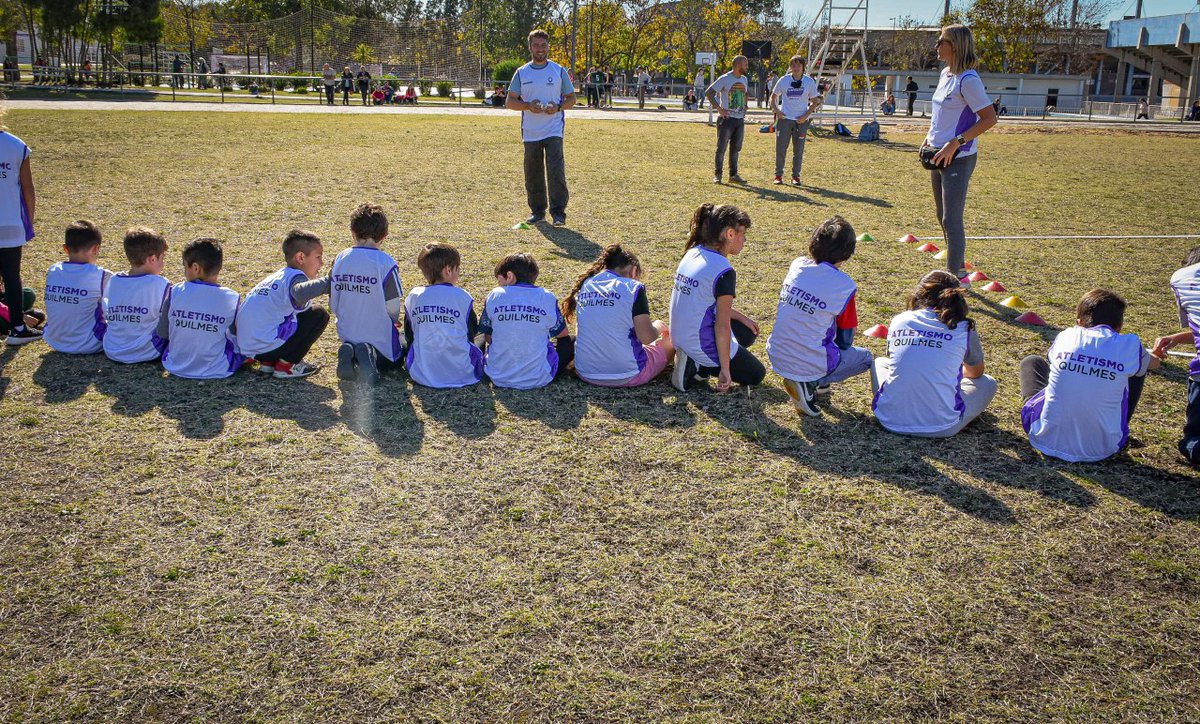 LucasTundisOK's tweet photo. "14 DE MAYO DIA MUNDIAL DEL ATLETISMO 🏃‍♂️🏃‍♀️"

En nuestra querida ciudad de Quilmes estamos trabajando planificadamente y a conciencia  para formar futuros atletas y personas de bien ❤
 
Gestión @mayrasmendoza💙#DeportesQuilmes https://t.co/U52gNmDafv