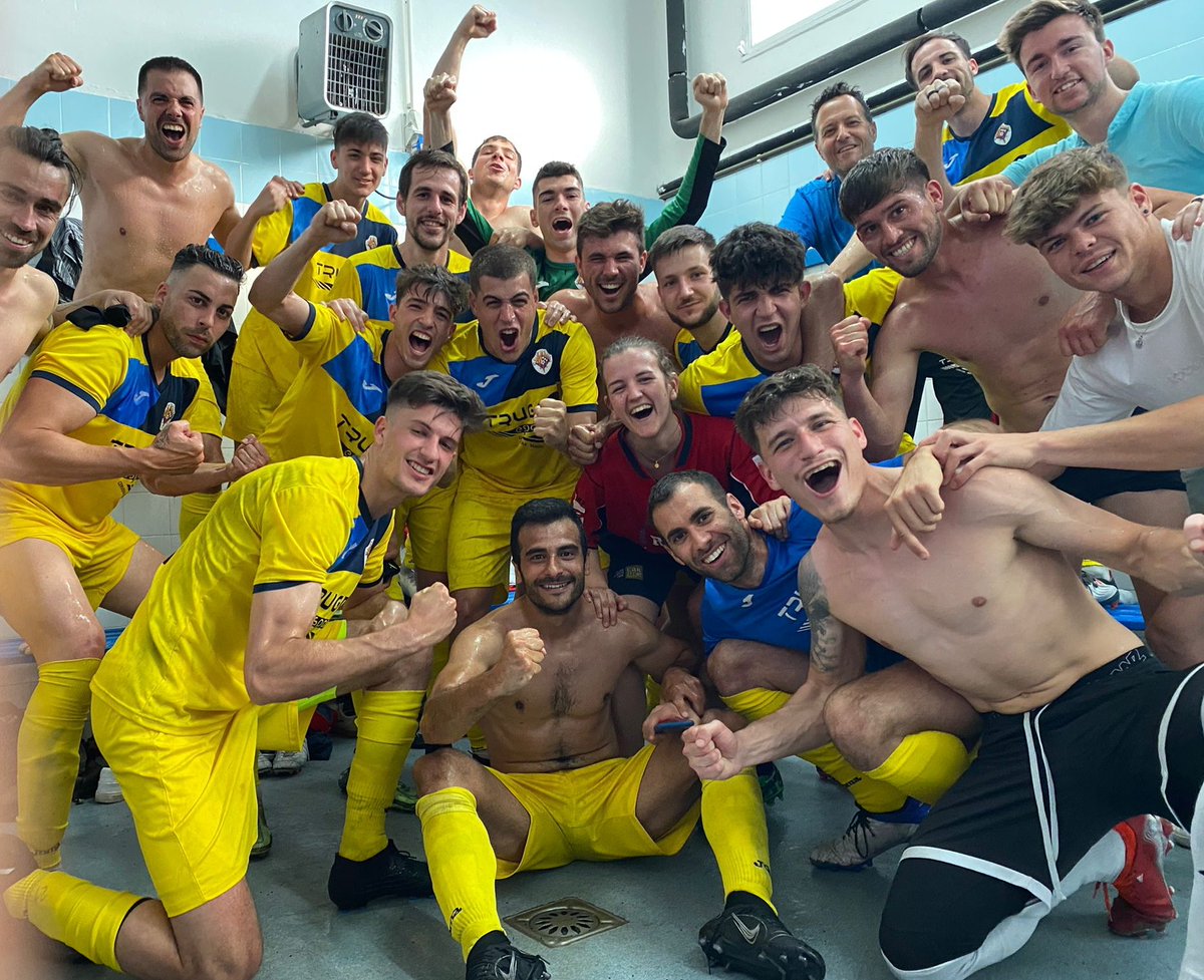 CiscoTalladell's tweet photo. La @UETarrega guanya 0a1 (Ramon) al @FC_BorgesBl en partit de la 28ena jornada de @primeracat3 i dona un pas important per la permanència a la categoria https://t.co/K84q9dz1Mq