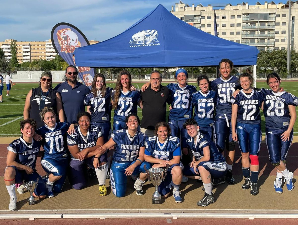 FCFAtwi's tweet photo. 🏆 #LCFAFemenina

🔝 Les @barberarookies , CAMPIONES en vèncer les @bufals a la FINAL!! Allison Rodríguez, escollida MVP!! Enhorabona!!! 

#FCFA #futbolamericà #LCFA  #americanfootball @UFECcat @esportcat https://t.co/zc9c4ARdSY