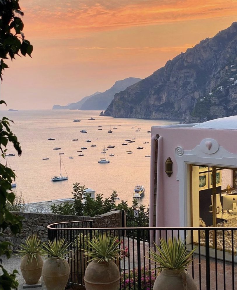 W0rld2026's tweet photo. Sunset in Positano, Italy https://t.co/Nds7jSIqC1