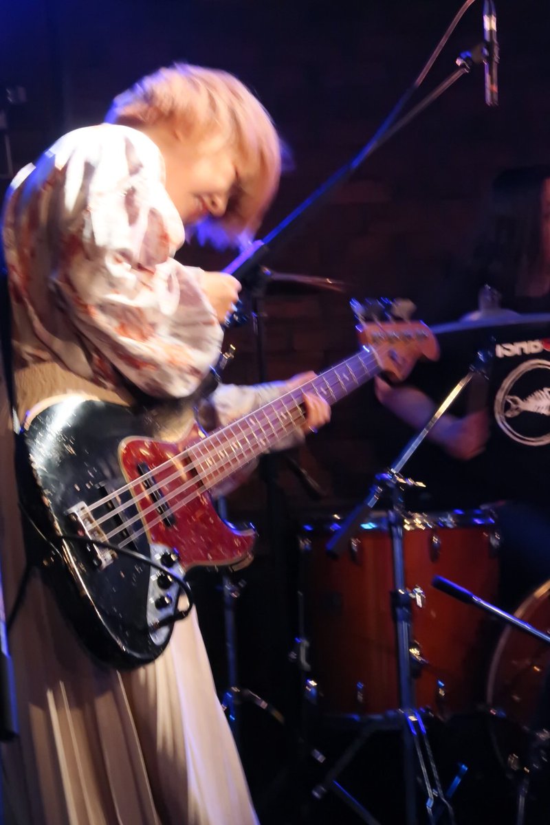 coralocean's tweet photo. akemi　吉祥寺 Planet K  2022.5.13
akemiの熱いライブの一瞬！！ https://t.co/yehKxOC1b6
