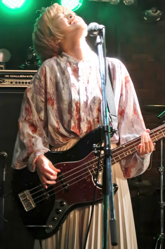 coralocean's tweet photo. akemi　吉祥寺 Planet K  2022.5.13
akemiの熱いライブの一瞬！！ https://t.co/yehKxOC1b6