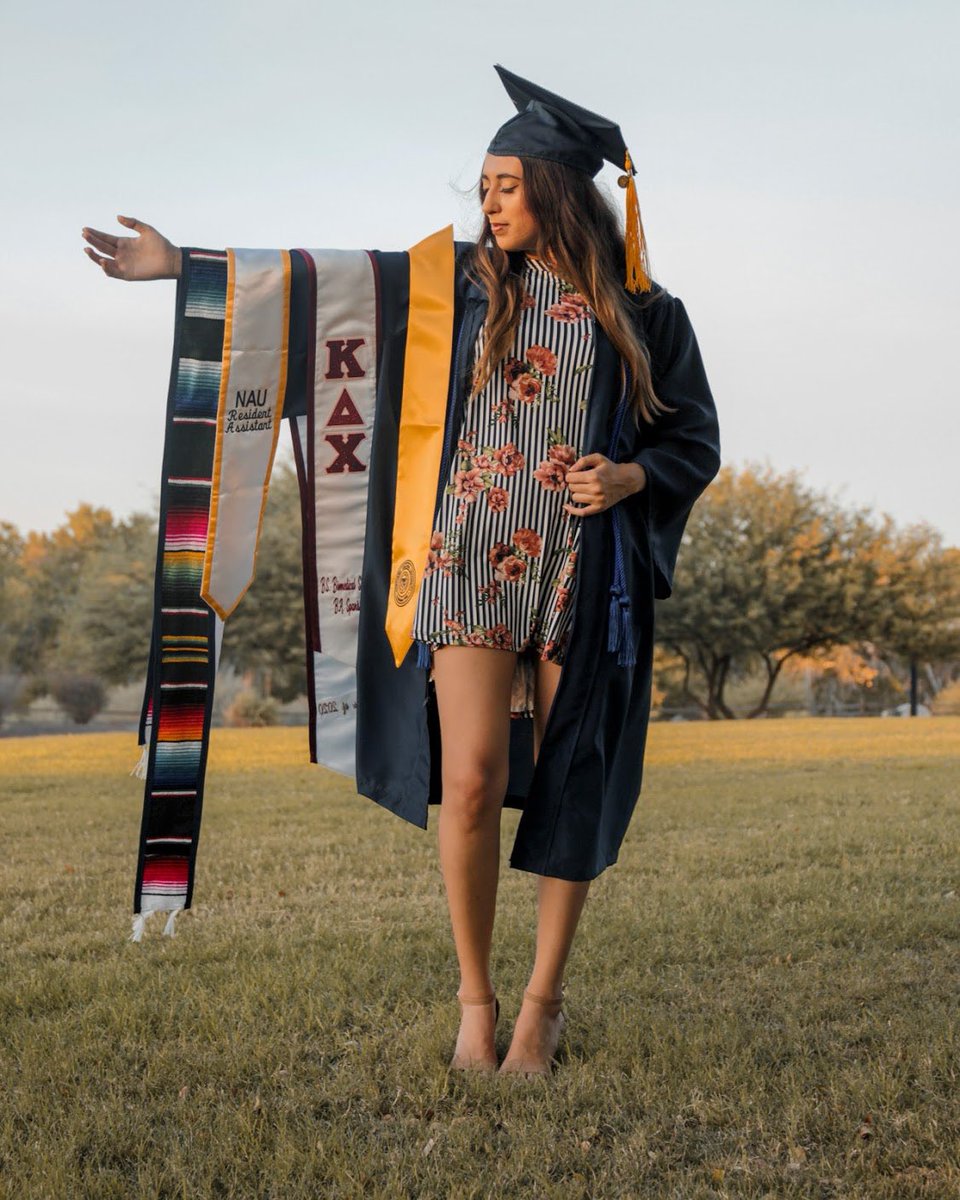 Fernand75508328's tweet photo. Pandemic can’t stop you Gaby! To Med School and beyond!! #NAUgrad https://t.co/mk7uAeoJRk