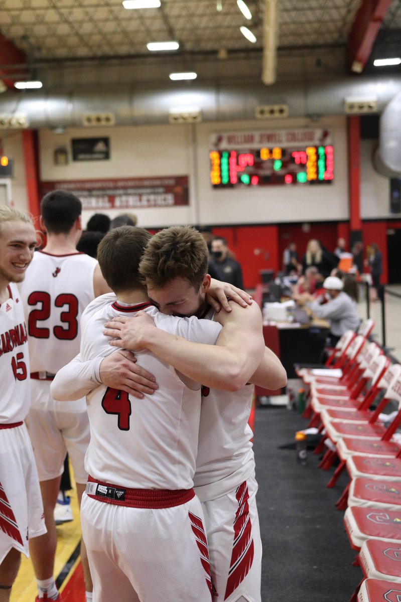 CoachMcCabe's tweet photo. The ultimate competitor and teammate is a @williamjewell graduate today.

Congrats, @jzimmerman_10 ! https://t.co/y453mbK6m7