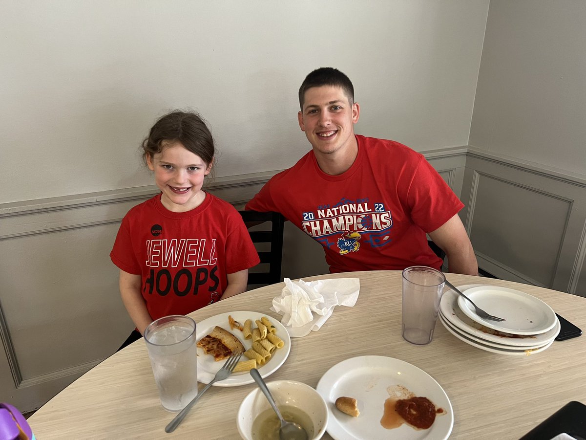 CoachMcCabe's tweet photo. The ultimate competitor and teammate is a @williamjewell graduate today.

Congrats, @jzimmerman_10 ! https://t.co/y453mbK6m7