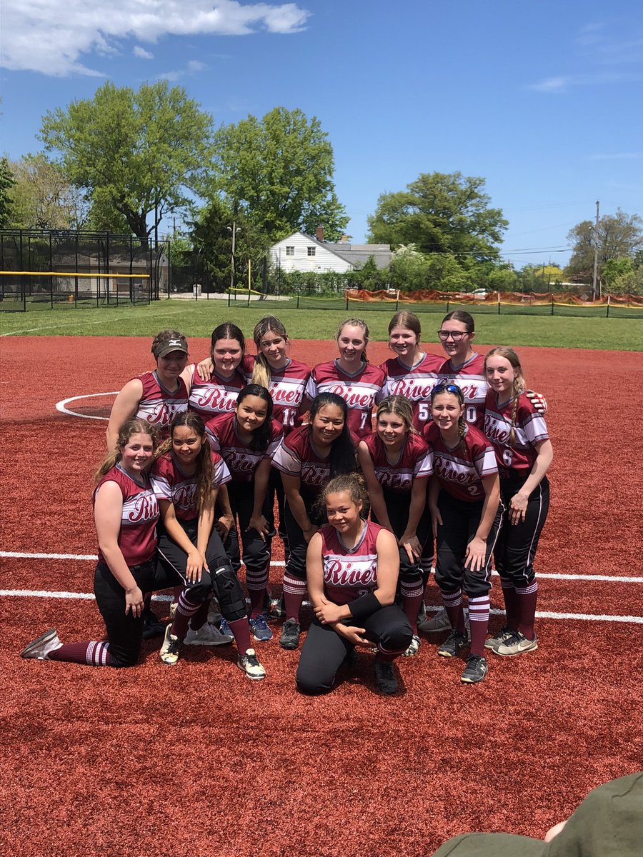 The score didn’t fall in our favor but these kids banded together and left it all on the field. To my 4, 7, 16, 22, and 30, thank you for everything #family