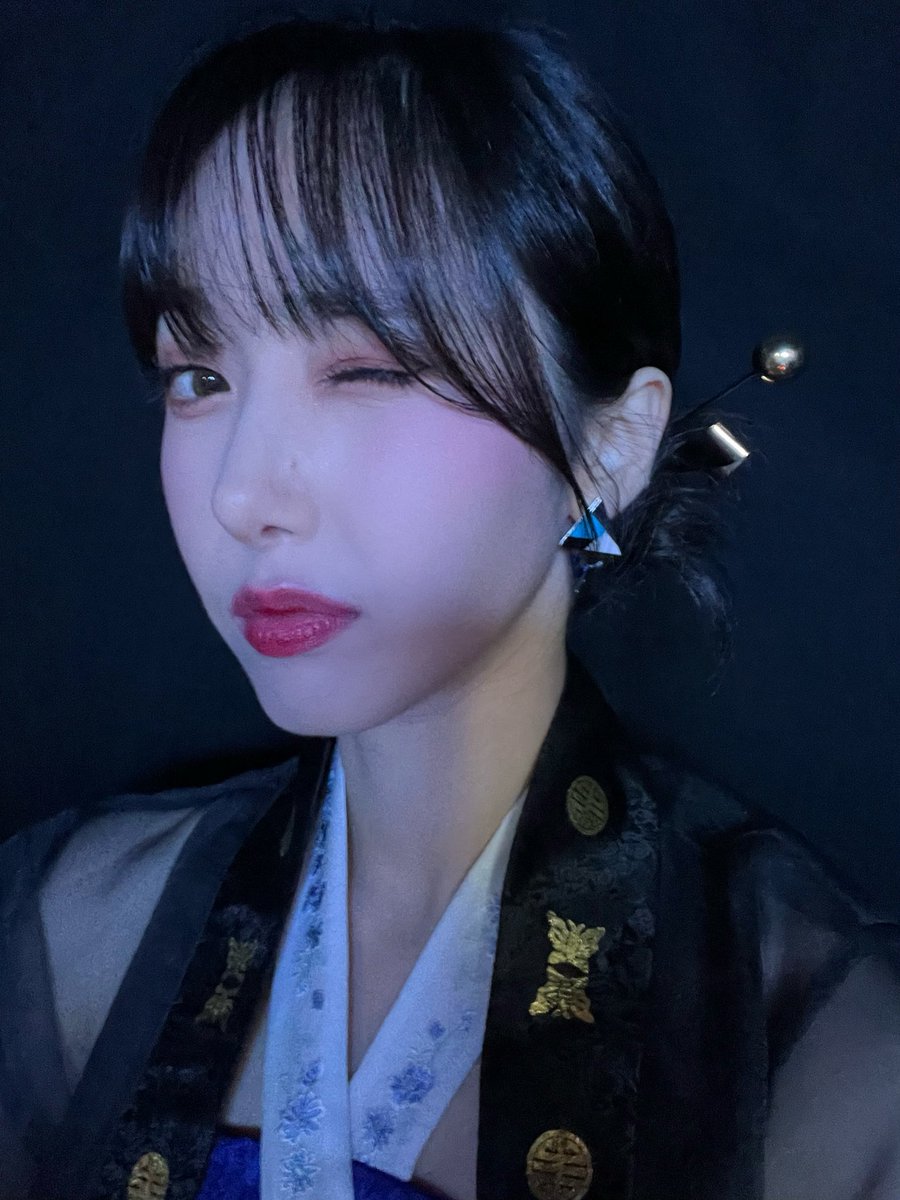 220428 #신비 유니버스 FNS

🐱 마지막