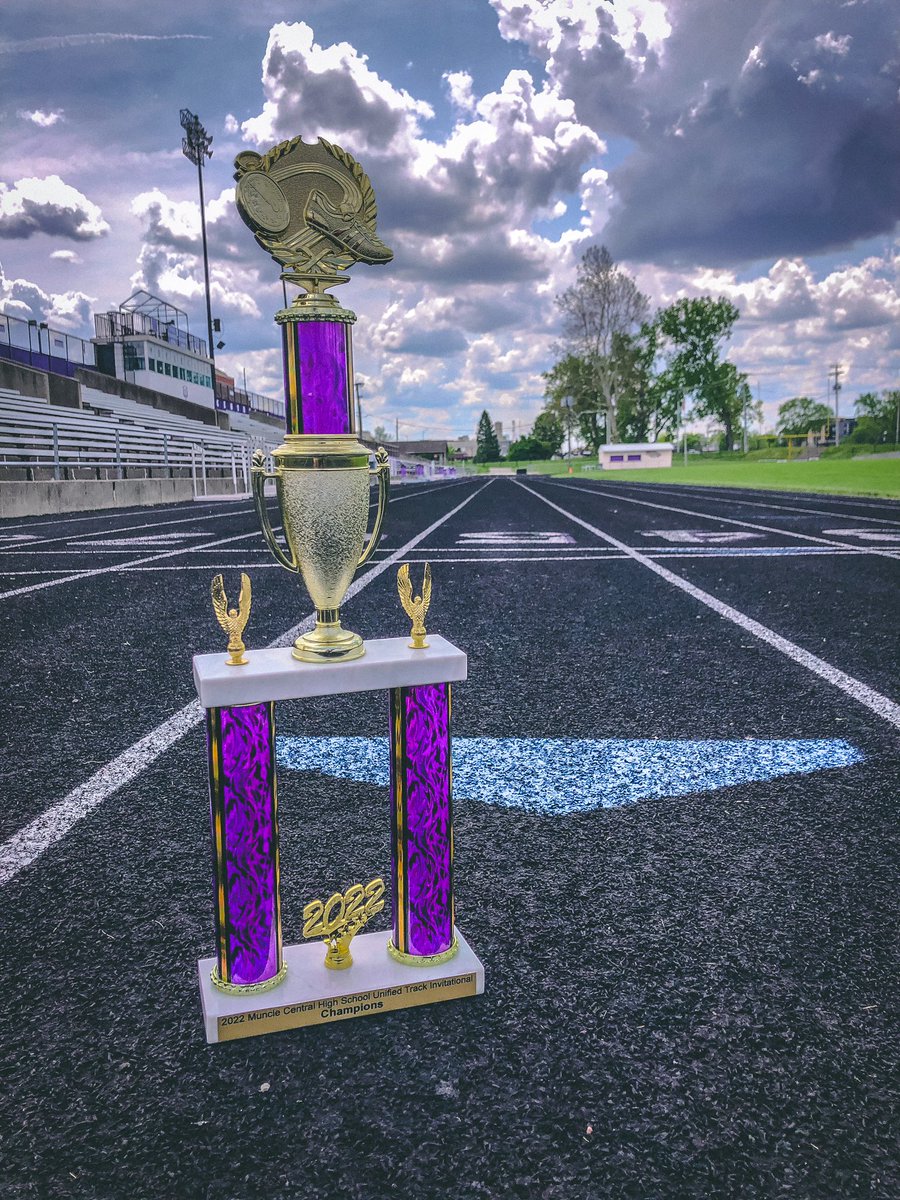 Hard work paying off in Muncie. The true Unified atmosphere from start to finish. #legacymatters <a href="/KHS_AD/">Kokomo Athletics</a>