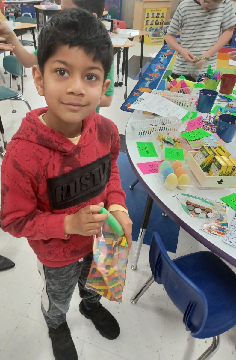 miller_first's tweet photo. It was time to open the “Tiny Tinc Shop” this week! Students practiced their skills counting coins to go shopping. Ss couldn’t wait to make their shopping list and visit the shop! @tincroadschool https://t.co/MYMROEsaUO