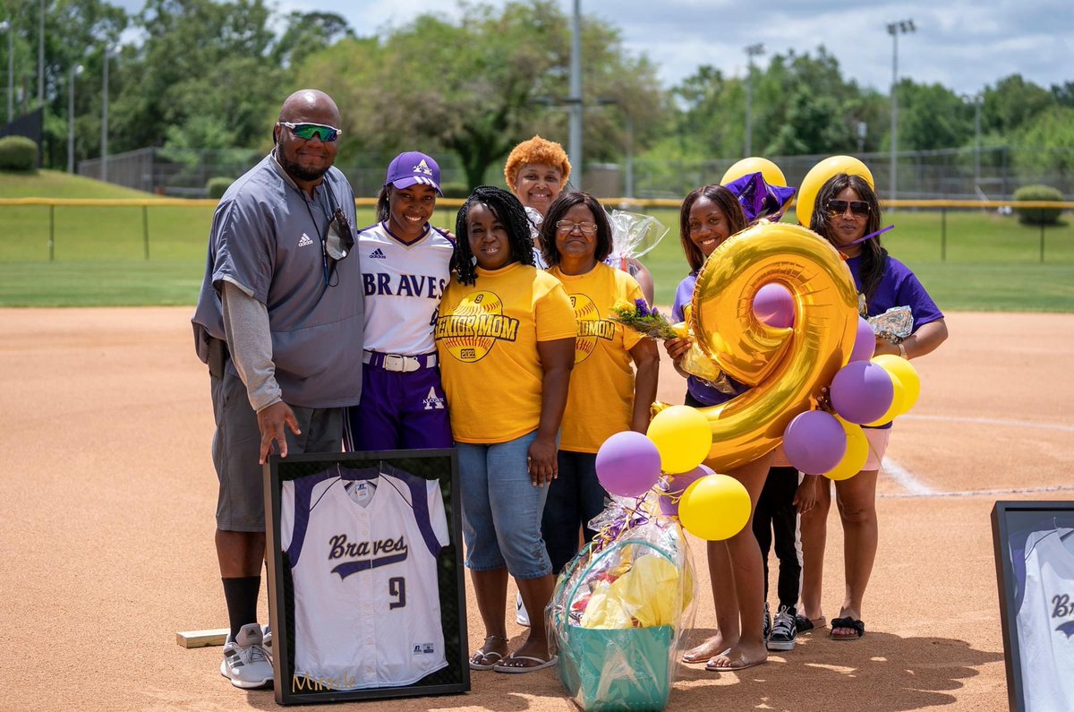 BUT GOD! Bless Him!🙌🏾🏃🏾‍♀️💃🏾 tweet media