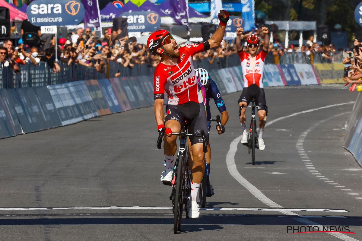 Harm_VH's tweet photo. Big day today @giroditalia for the team! 🤩 #Giro105 https://t.co/BkrXNUlcUg