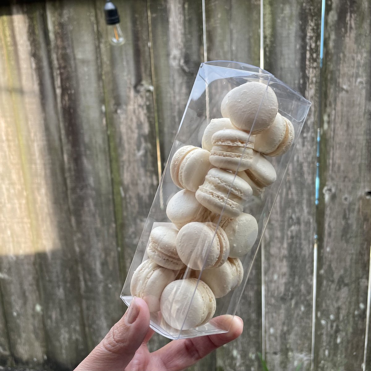 Macaron Goddess (@VioletSprinkles) / Posts / X