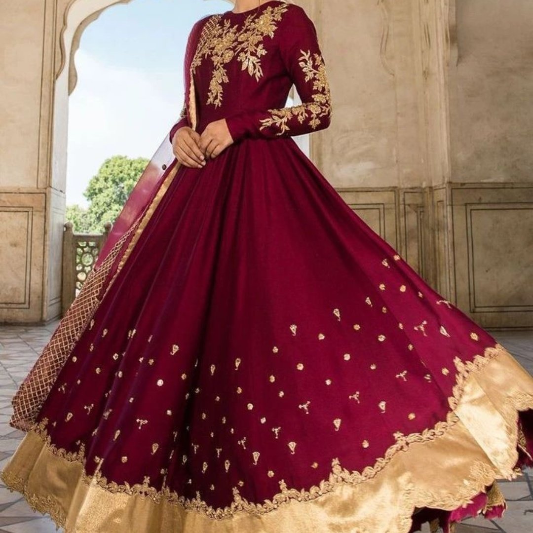 fareehamughal98's tweet photo. #NewProfilePic https://t.co/zOBQWbVuba
