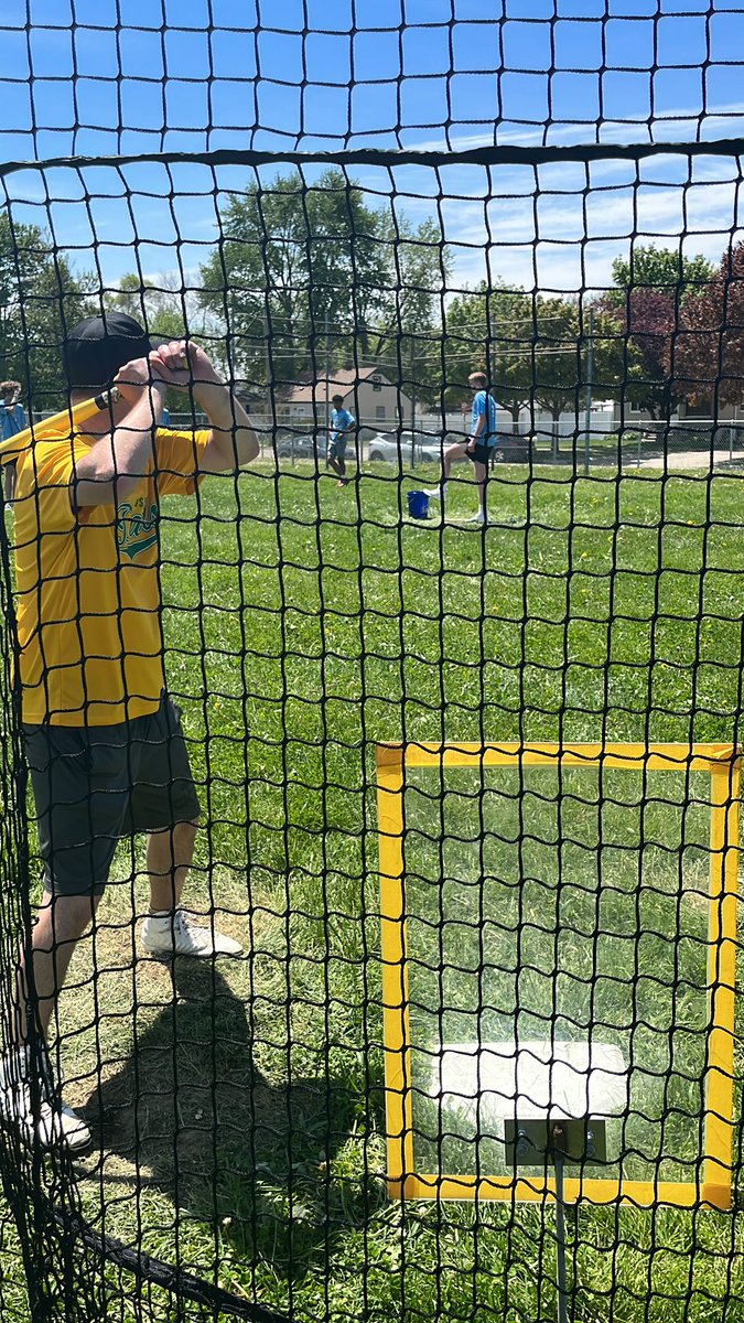 Wiffle in SE MI tweet media