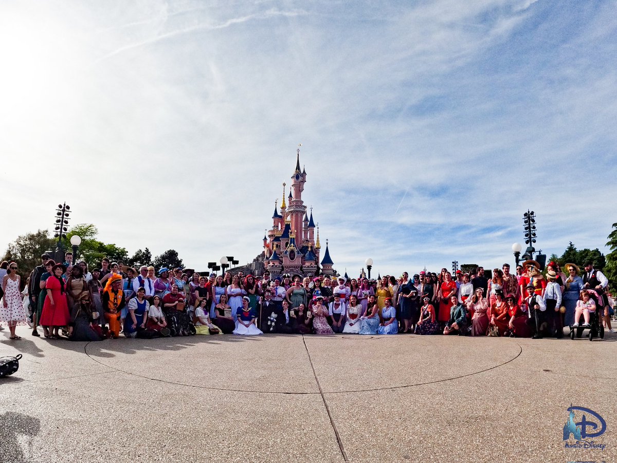 insiddisney's tweet photo. Aujourd'hui c'est déroulé la #dapperday à @DisneylandParis
Voici 2 photos de groupe, les solo seront mis un peut plus tard
Rendez vous cette automne pour une prochaine édition.
#dlp #disney #disneylandparispa #disneylandparis @DapperDay #dlp3 #insiddisney
#insidedisney https://t.co/4cAH8R3wP0